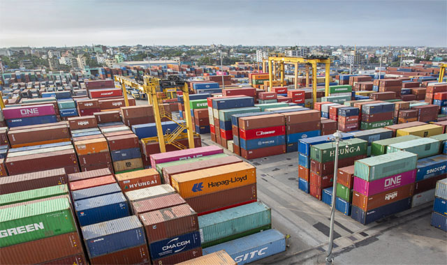 কমছে রপ্তানি, বাড়ছে বাণিজ্য ঘাটতির চাপ