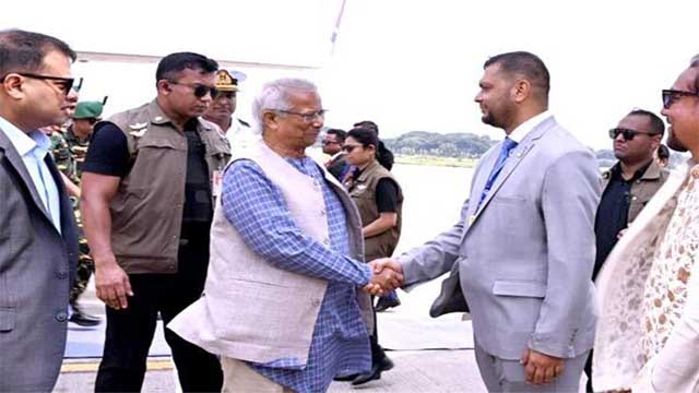 চট্টগ্রাম পৌঁছেছেন প্রধান উপদেষ্টা