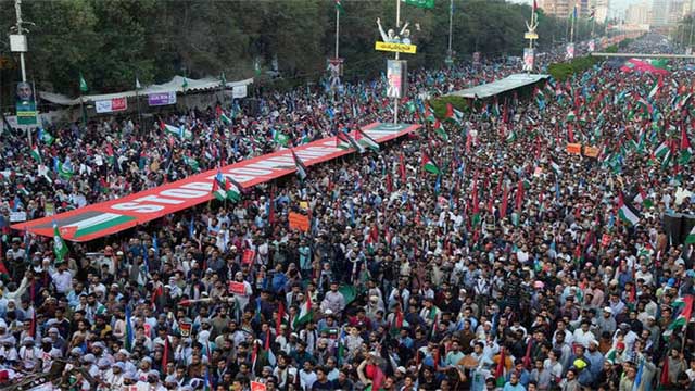 ফিলিস্তিনিদের প্রতি সংহতি জানিয়ে পাকিস্তানের রাস্তায় লাখো মানুষের বিক্ষোভ