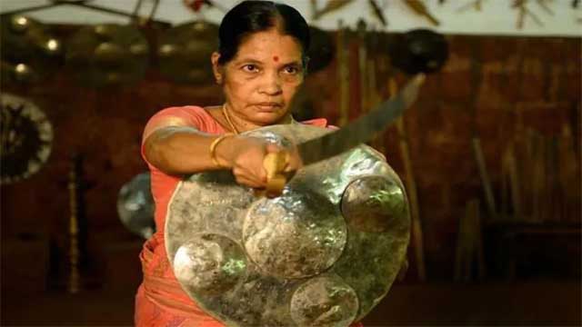 ভারতীয় নারীদের মার্শাল আর্টে ফিরিয়ে আনছেন ‘মীনাক্ষী আম্মা’
