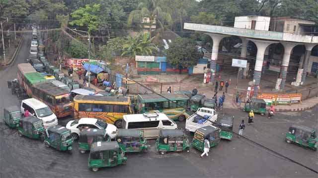 চট্টগ্রামে হঠাৎ বন্ধ গ্যাস, জনজীবনে সীমাহীন দুর্ভোগ