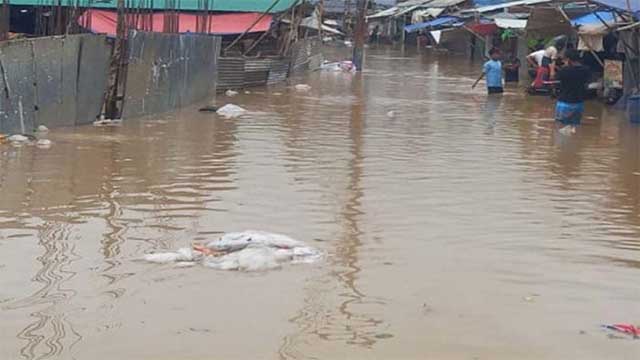 টানা বৃষ্টিতে খাগড়াছড়ির অনেক এলাকা প্লাবিত