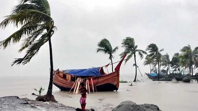 আইলার ভয়াল দিনে আছড়ে পড়তে পারে ঘূর্ণিঝড় ‘রেমাল’