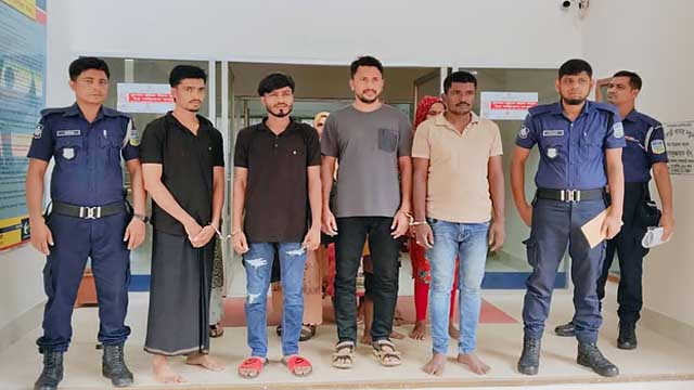 শেরপুর সীমা‌ন্তে অনুপ্রবেশের অভিযোগে নারী ও শিশুসহ গ্রেপ্তার ১১